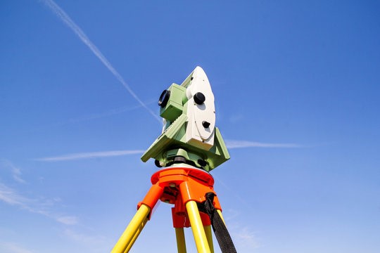 Which survey technology should be used for my project? A brief overview of Total Station, GNSS and Laser Scanning survey methods.