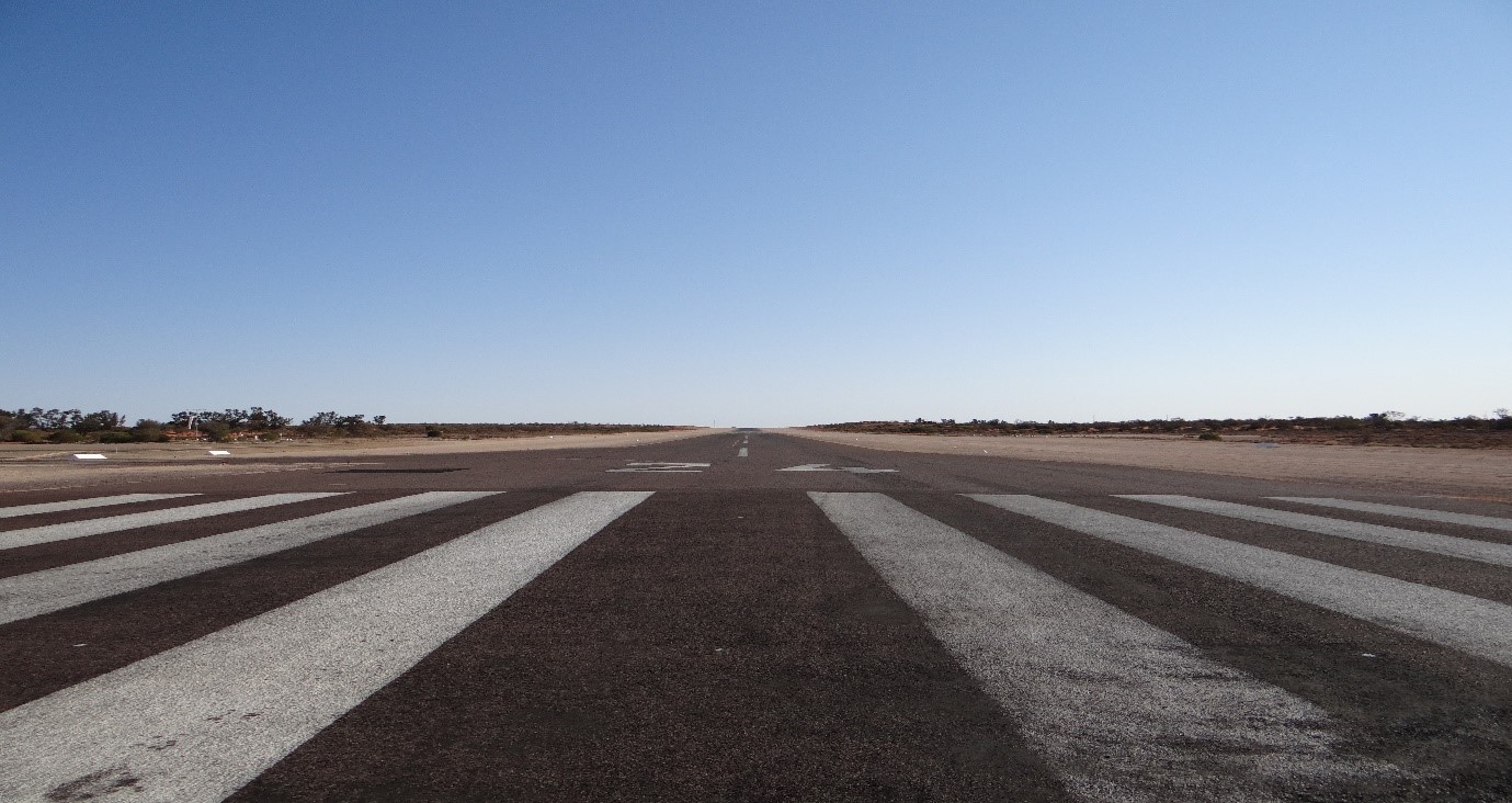 Aeronautical Risk Assessment for Olympic Dam Airport, South Australia JJ Ryan Consulting Aeronautical Risk Assessment for Olympic Dam Airport, South Australia JJ Ryan Consulting